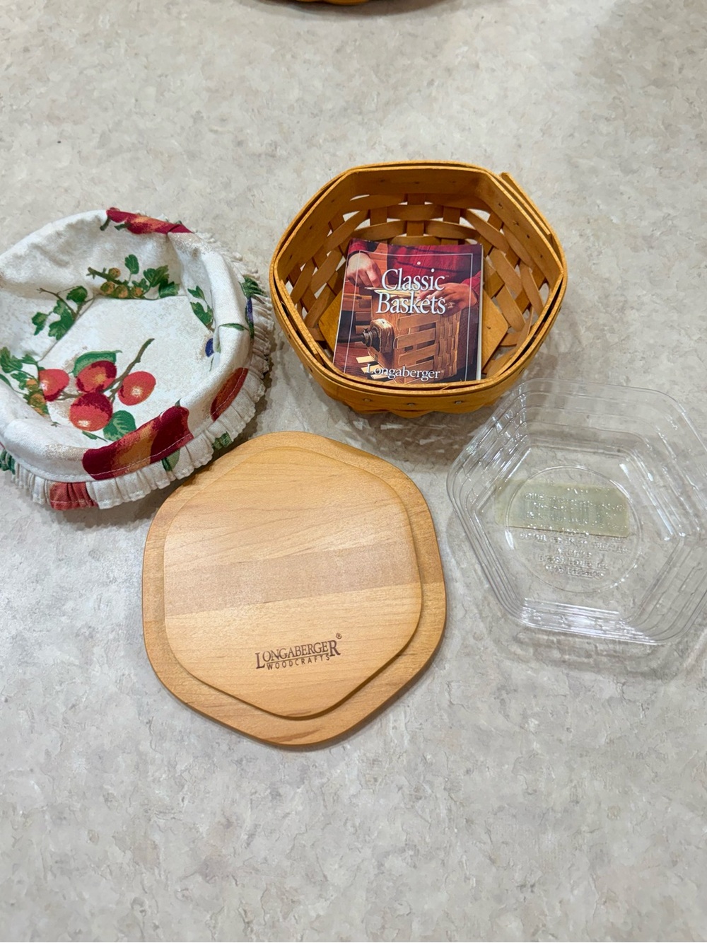 Longaberger 2001 Hostess Sage Fruit Basket 4 pc set